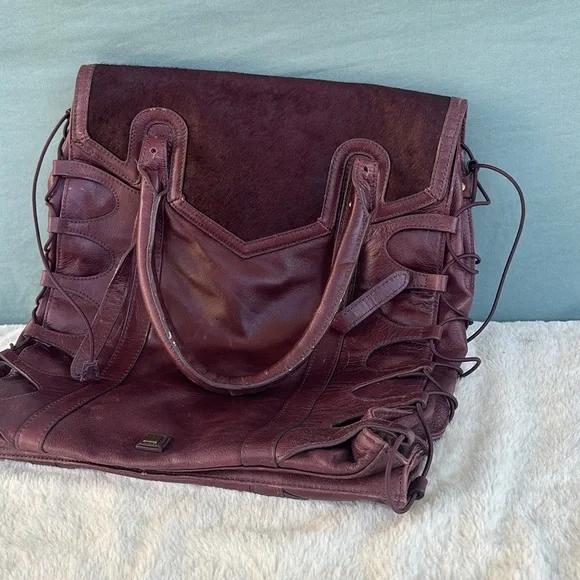 EUC Pour La Victoire Purple Satchel with Structured Design - Picture 8 of 8